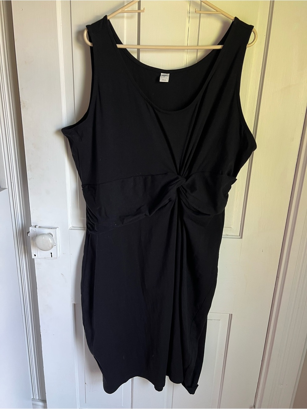 Old Navy Women’s Black Sleeveless Twist-Front Dress size 3XL